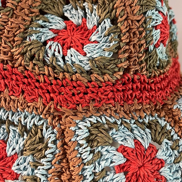 🎉HP🎉Urban Outfitters Kora Crochet Bucket Hat - Picture 6 of 8